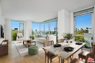 Building Photo - 8500 Burton Wy