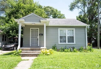 Building Photo - 4615 Caroline Ave