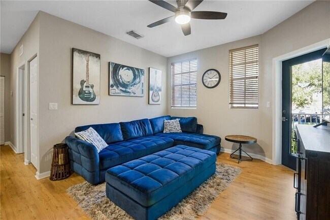 Foto del edificio - 4809 N Wickham Cir