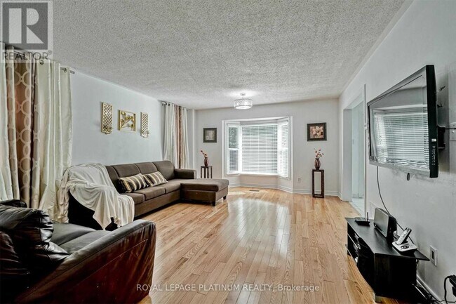 Building Photo - 47 Quail Feather Crescent