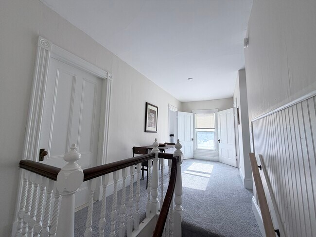 Foto del edificio - 16 Parkview Ave