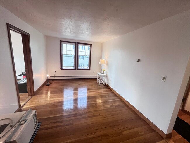 Foto del edificio - 714 Adams St