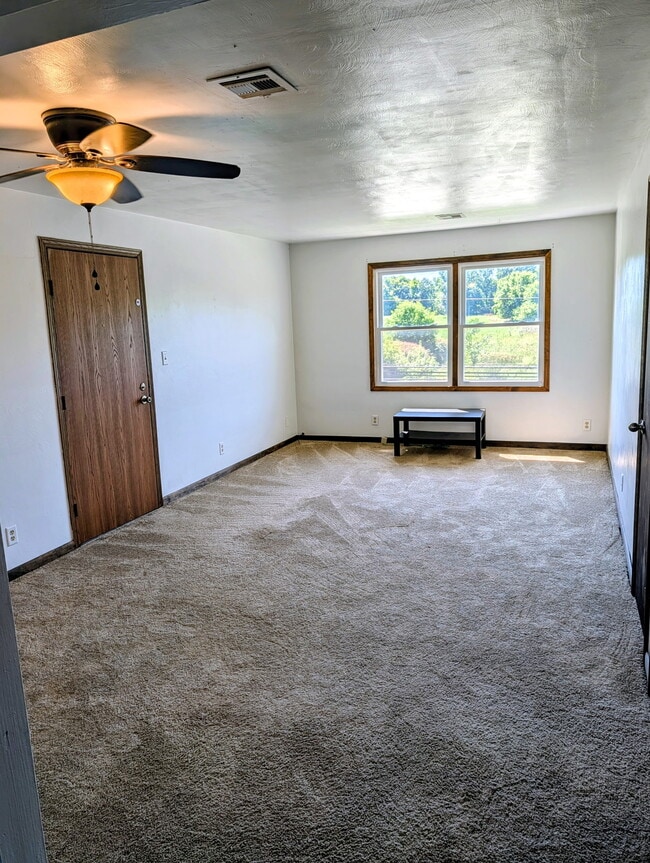 Building Photo - 5220 E Calla Rd