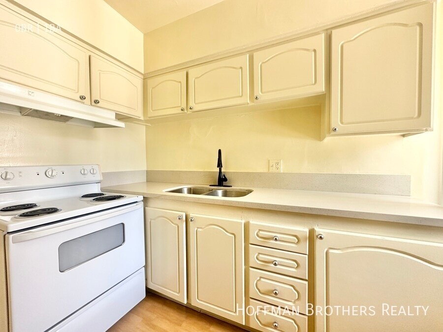 Building Photo - 505 La Fayette Park Pl