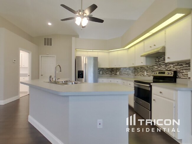 Foto del edificio - 3598 N Biscayne Dr