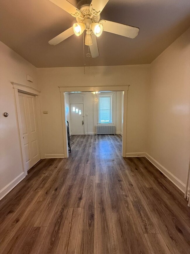 Foto del edificio - 204 E High St