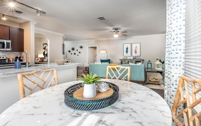Building Photo - Highlands Viera West
