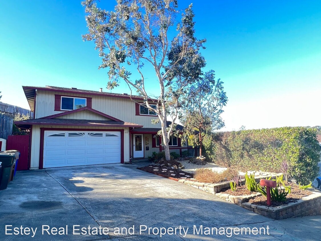 Foto principal - 4 br, 3 bath House - 352 Golden Slopes Court