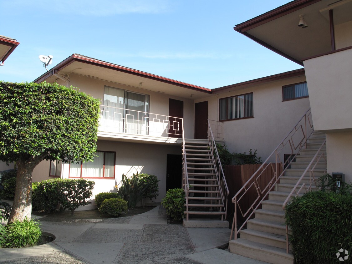 Foto del edificio - 3585 Norton Ave