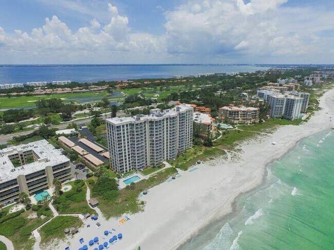 Foto del edificio - 2425 Gulf of Mexico Dr