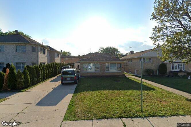 Primary Photo - 7008 Hamlin Ave