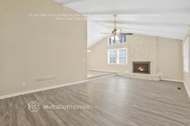 Foto del edificio - 3623 Mill Lake Dr
