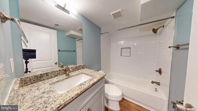 Foto del edificio - 1210 N Kenilworth St