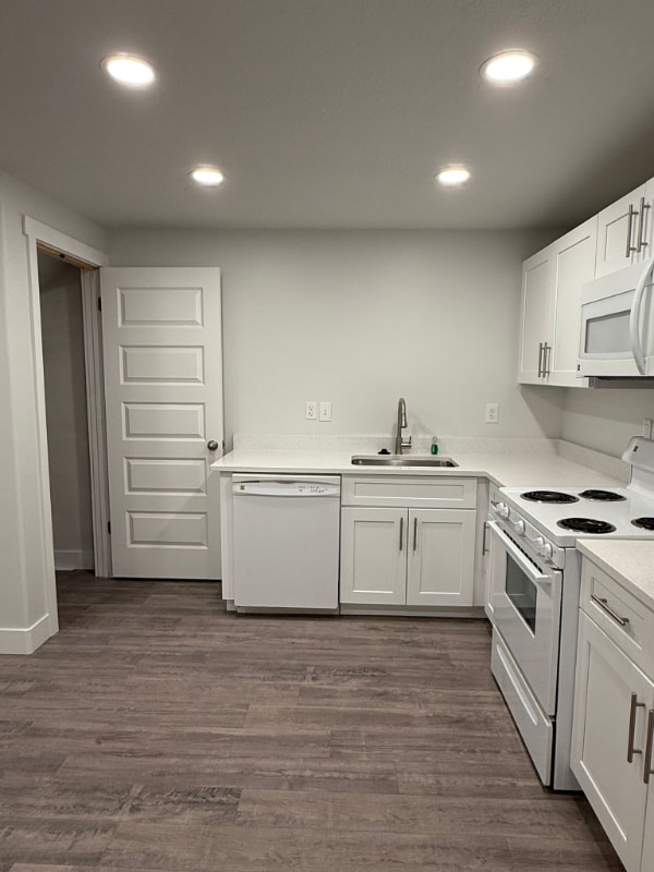 Building Photo - 3862 Hardman Way