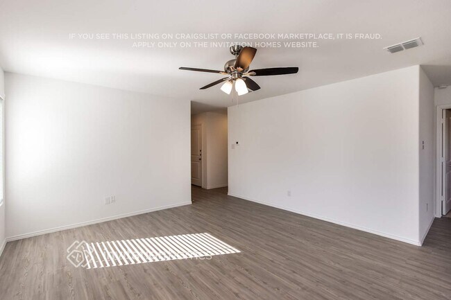 Building Photo - 2800 Spring Time Dr