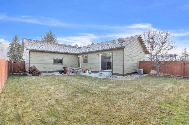 Building Photo - 11496 Allomont Dr