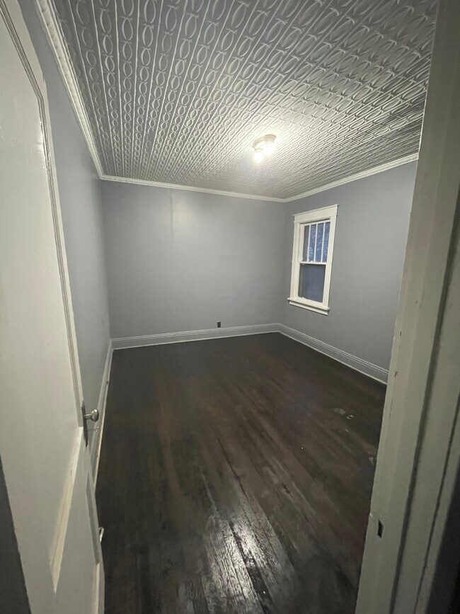 Bedroom 1 - 78 Talmadge Rd