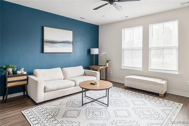 Sala de estar - 7215 Hancock Chase Ct