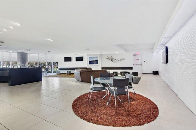 Photo - 1850 S Ocean Dr House