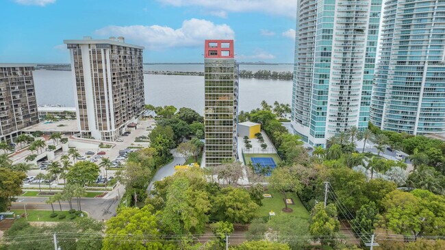 Foto del edificio - 2025 Brickell Ave