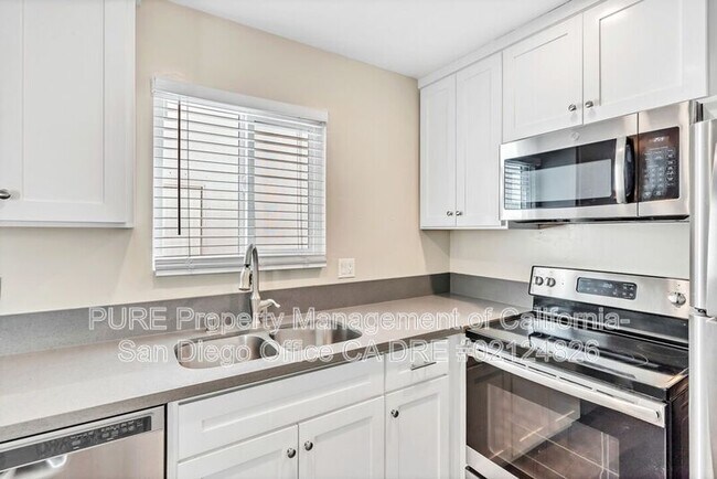 Foto del edificio - 4378 Campus Ave