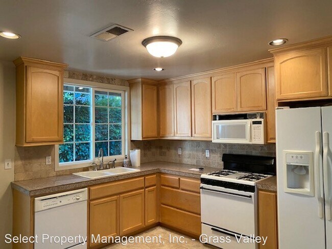 Foto del edificio - 3 br, 2 bath House - 595 Packard Drive