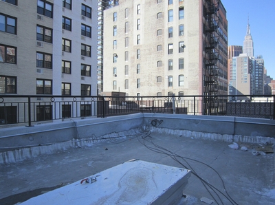 Primary Photo - 310 E 35th St