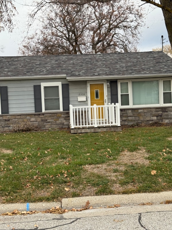 Foto principal - 2304 15th Ave N