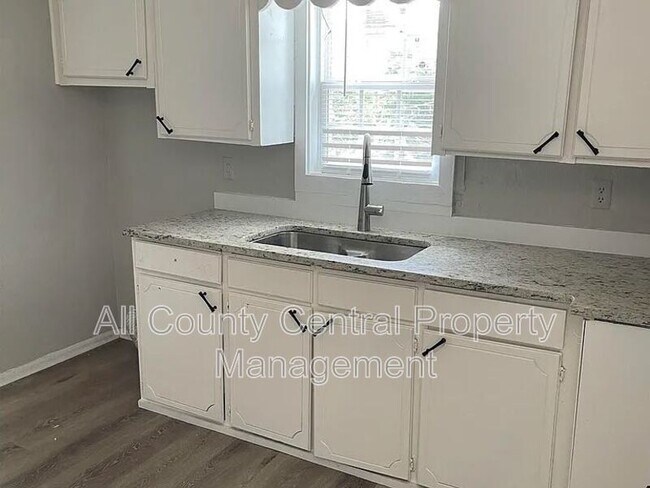 Foto del edificio - 6804 66th St S