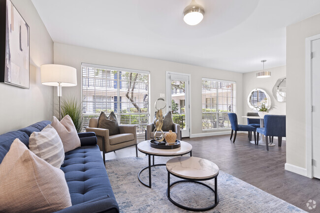 Interior Photo - The Ashley at Bluffview Apartments