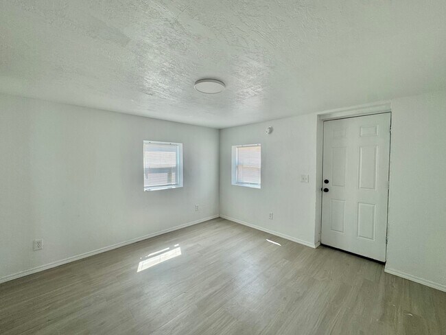 Foto del edificio - 529 SE 15th St