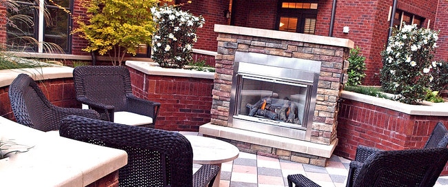 Building Photo - 2810 Selwyn Ave