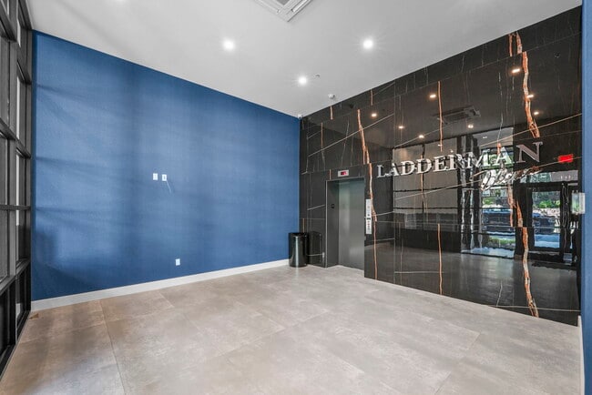 Building Photo - 2021 Jones Rd