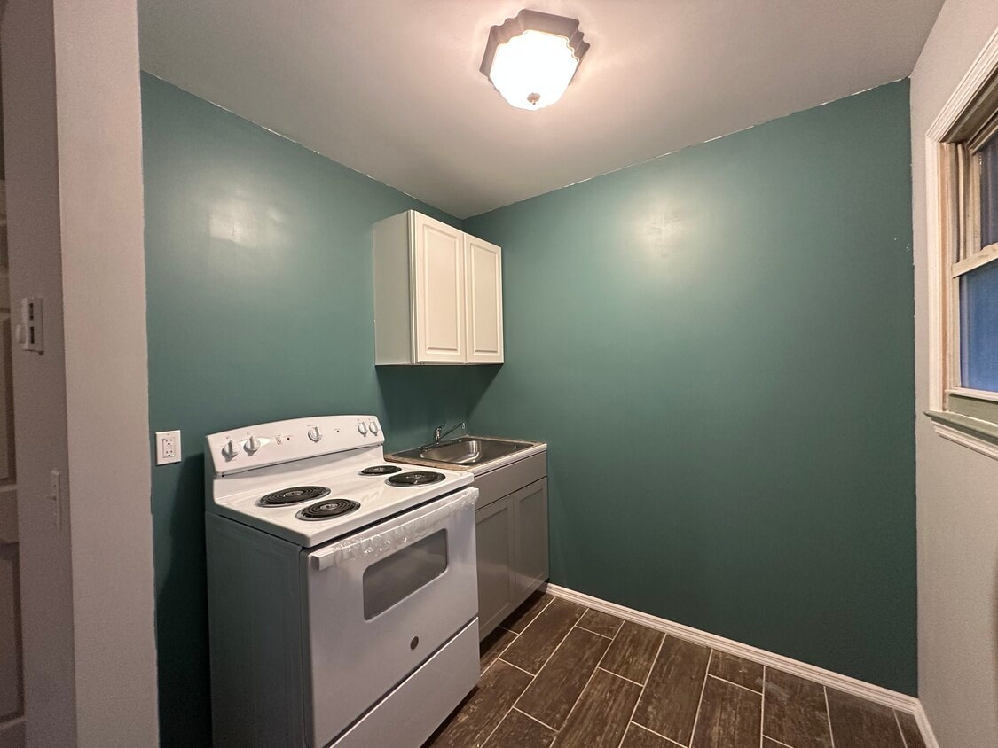 Foto principal - 250 Thompson Bridge Rd