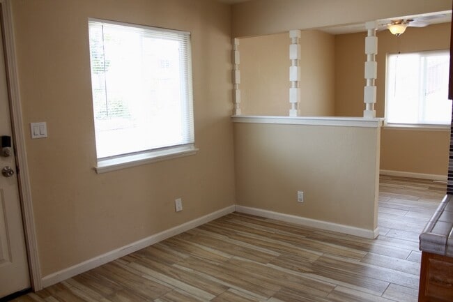 Building Photo - 593 Venus Avenue, Unit Main