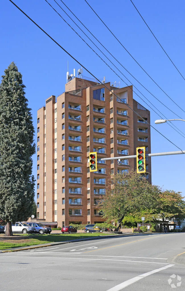 Photo du bâtiment - Maple Towers