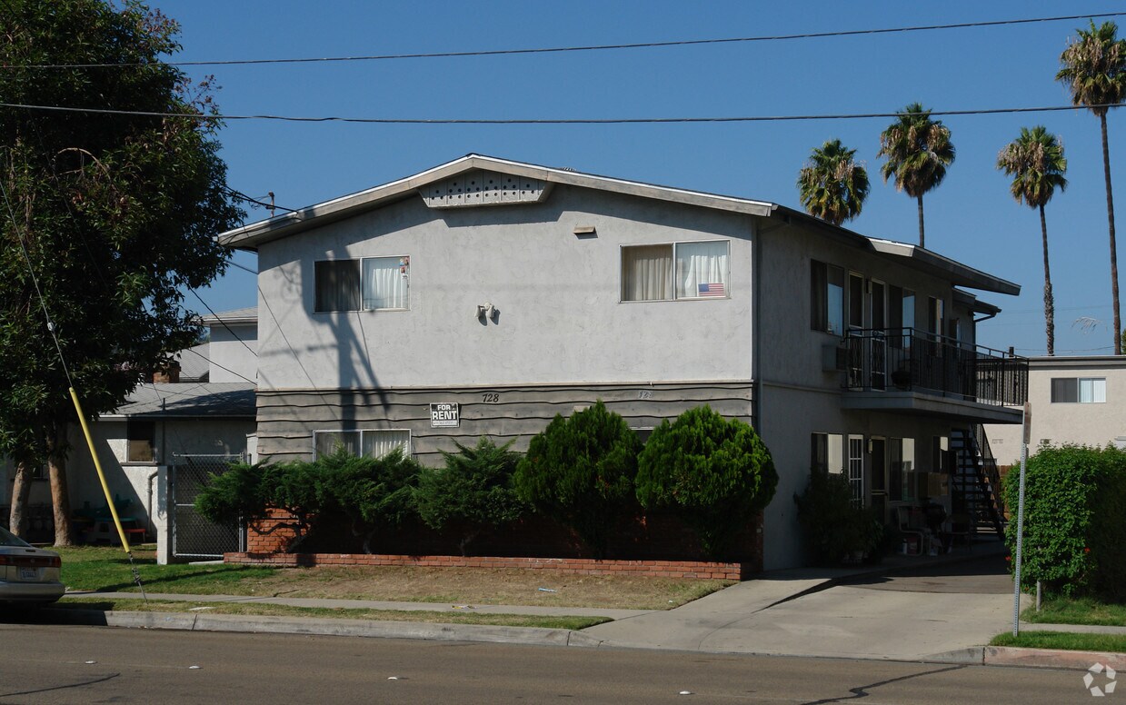 Primary Photo - 728 S Magnolia Ave