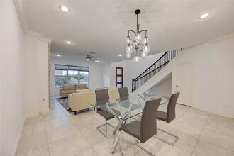 Building Photo - 13605 Teal Bluff Ln