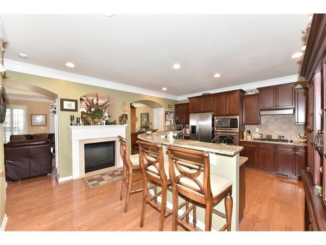 Foto del edificio - 10740 Brunson Dr