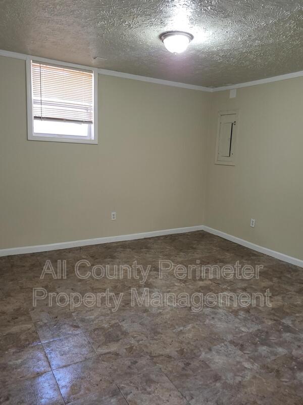 Building Photo - 433 Gresham Rd SW