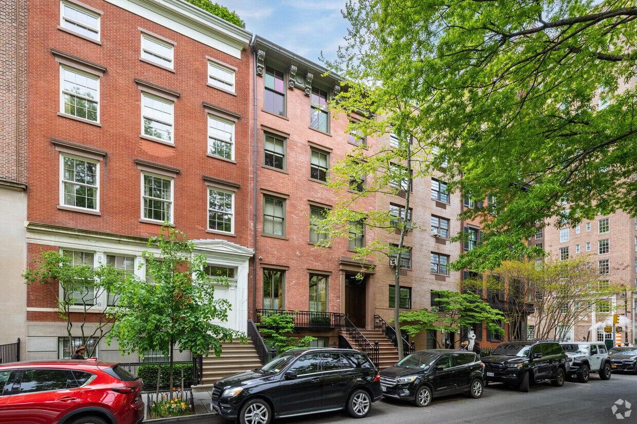 Primary Photo - 22 Gramercy Park S