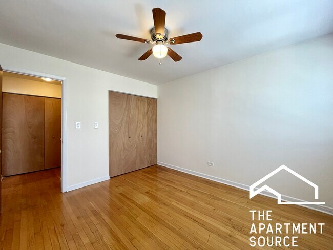 Foto del edificio - 6002 N Kenmore Ave