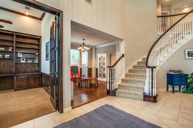 Building Photo - 711 Greymoor Pl