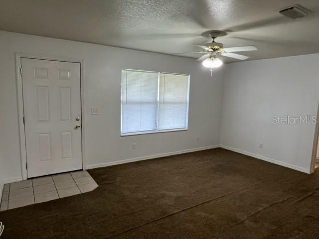Building Photo - 5 Almond Ln