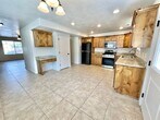 Foto principal - 3 bed 2.5 bath townhome - END UNIT! Price ...