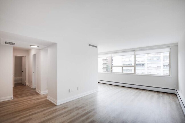 Building Photo - 250 St Clair Ave. W.