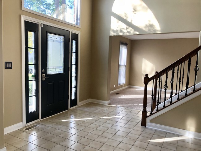 Building Photo - 1590 Barrington Ct