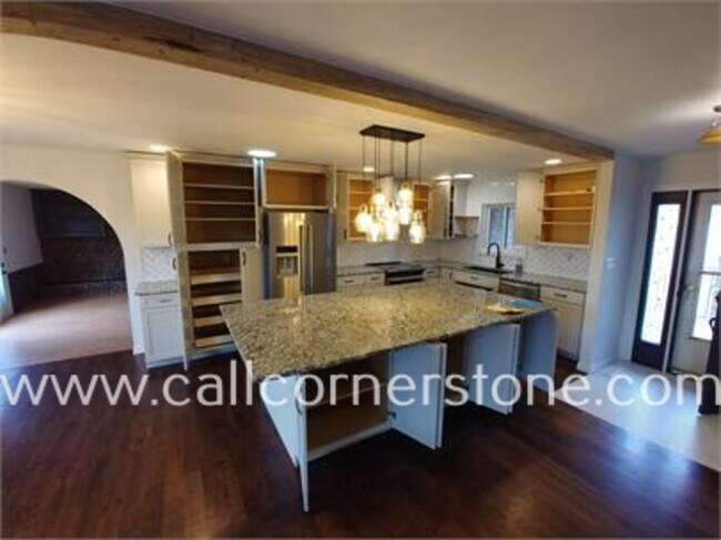 Foto del edificio - 4925 Brown Valley Ln