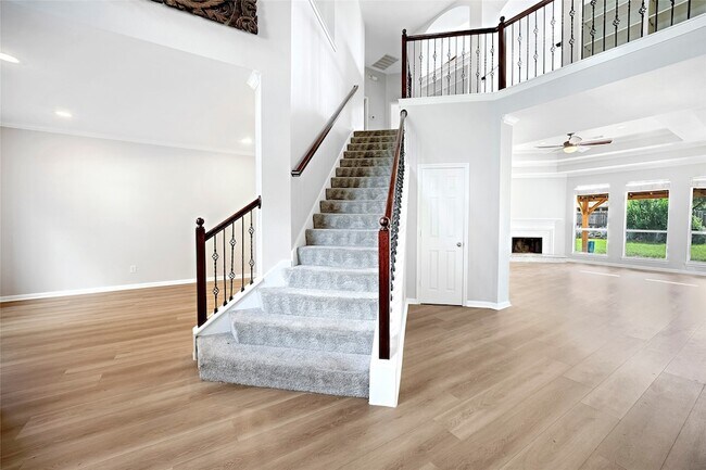 Foto del edificio - 13707 Elm Shores Dr