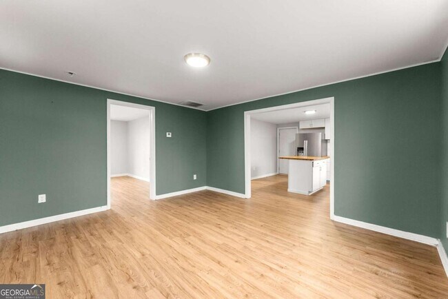 Building Photo - 212 Walker Dr